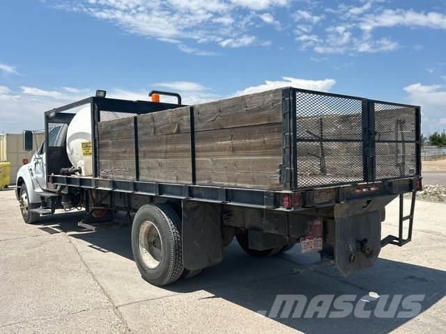 Ford F650 Auto-tanques