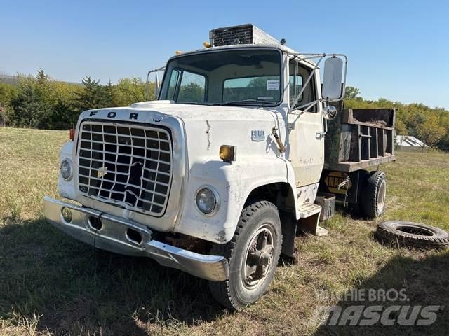 Ford F7000 Camiões basculantes