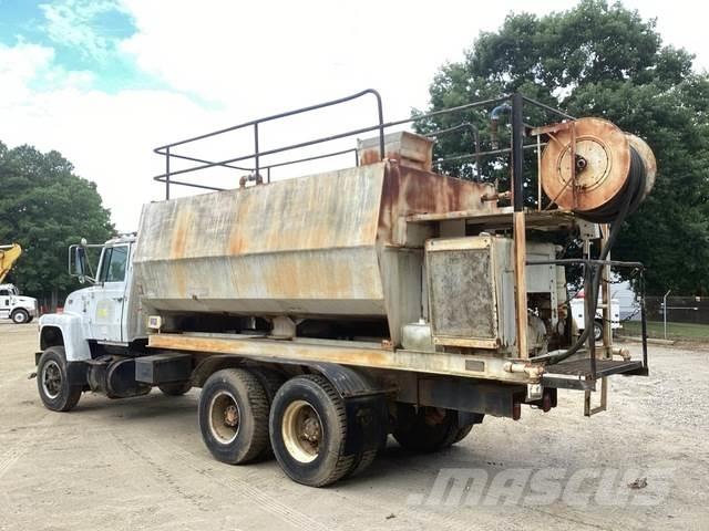 Ford L8000 Agricultura - Outros
