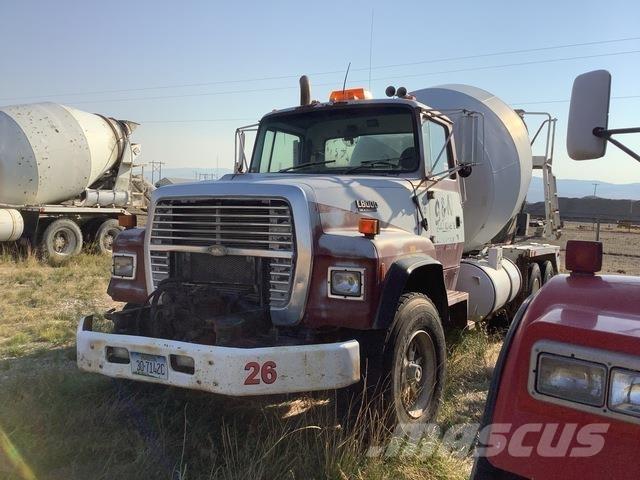 Ford L8000 Outros Camiões
