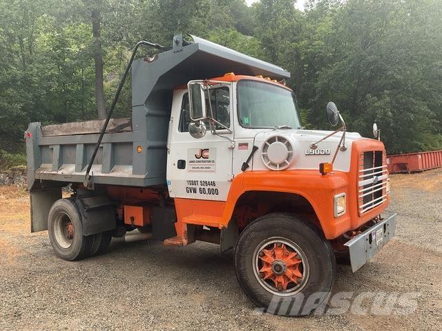 Ford L9000 Camiões basculantes