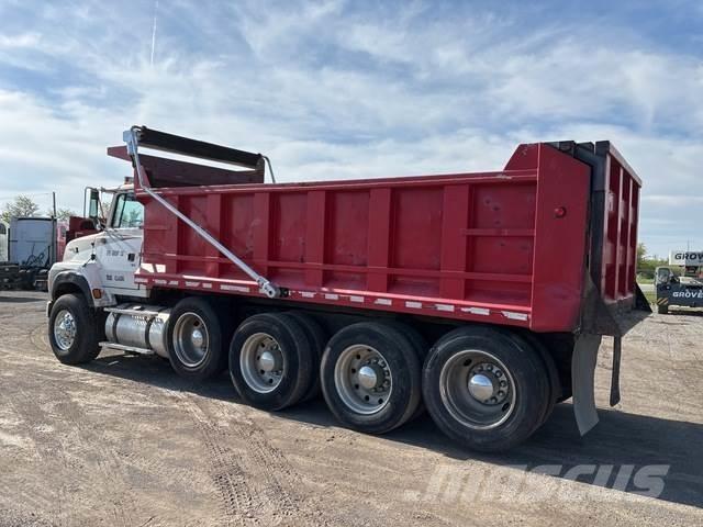 Ford L9000 Camiões basculantes