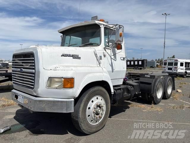 Ford L9000 Tractores (camiões)