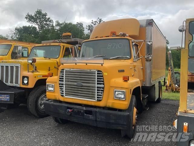 Ford LN8000 Camiões de caixa fechada
