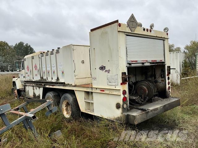 Ford LNT9000 Camiões-cisterna