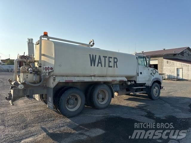 Ford LTA9000 Auto-tanques