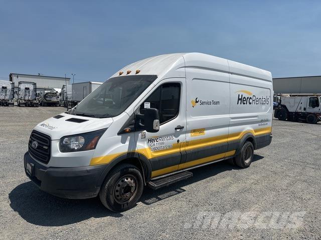 Ford T-350 Carrinhas de caixa fechada
