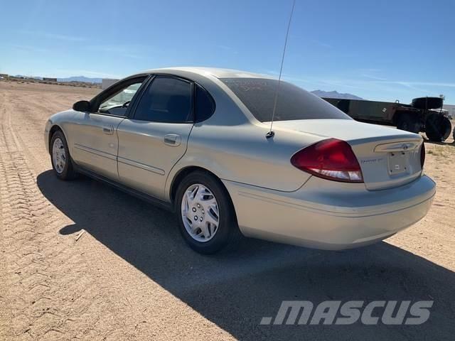 Ford Taurus SE Carros Ligeiros