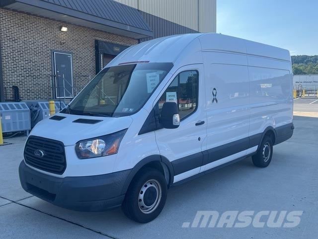 Ford Transit Camiões de caixa fechada