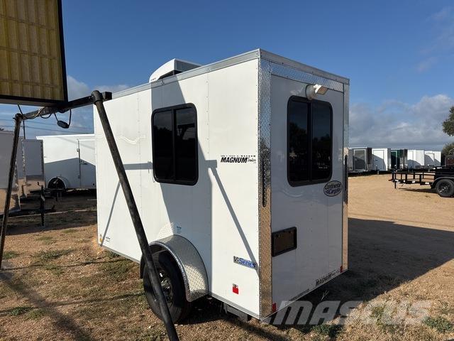 Forest River  Reboques de caixa fechada