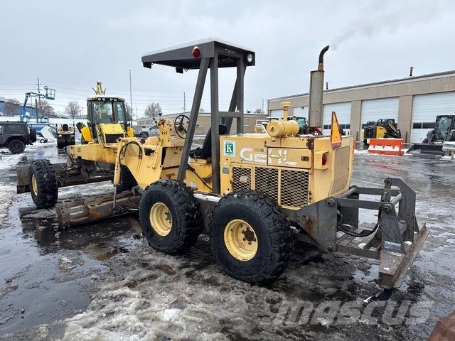 Gehl MG747B Motoniveladoras