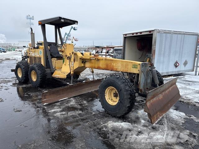 Gehl MG747B Motoniveladoras