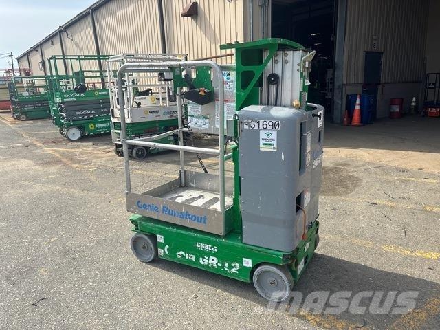 Genie GR-12 Plataformas de Mastro Vertical