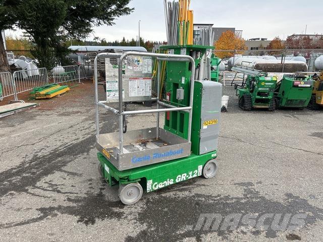 Genie GR-12 Plataformas de Mastro Vertical