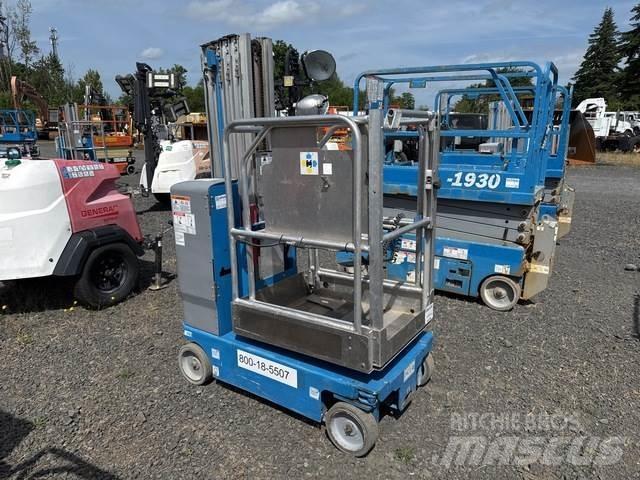 Genie GR-20 Plataformas de Mastro Vertical