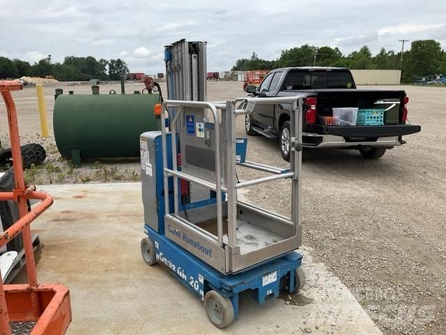 Genie GR-20 Plataformas de Mastro Vertical