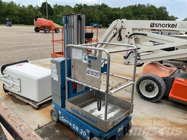 Genie GR-20 Plataformas de Mastro Vertical