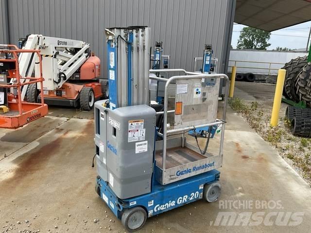 Genie GR-20 Plataformas de Mastro Vertical