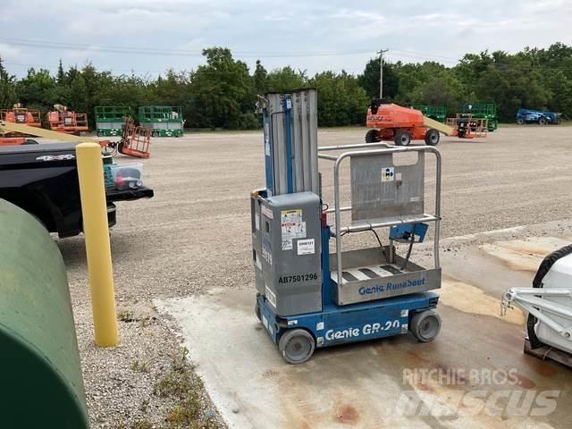 Genie GR-20 Plataformas de Mastro Vertical