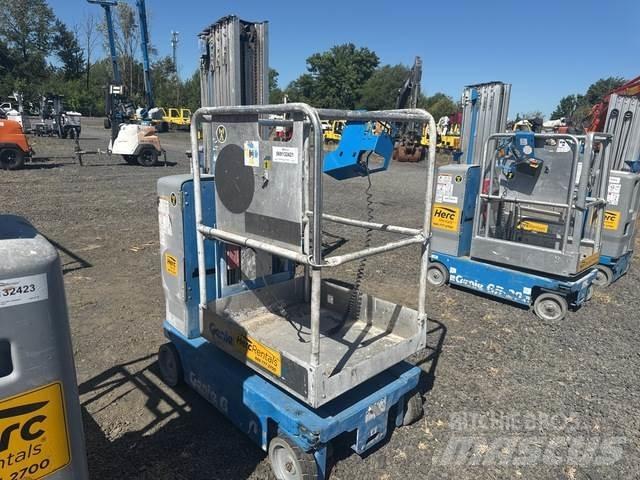 Genie GR-20 Plataformas de Mastro Vertical