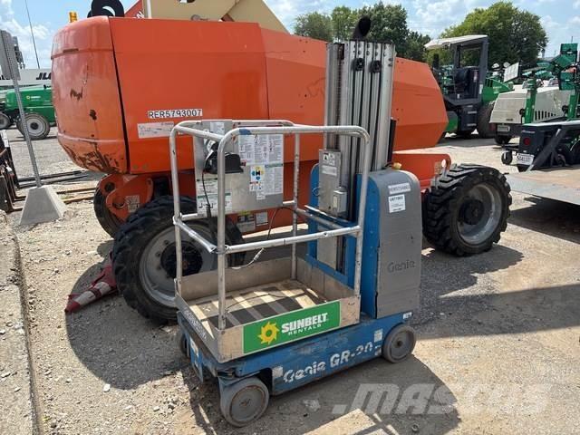 Genie GR-20 Plataformas de Mastro Vertical