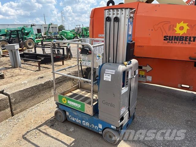 Genie GR-20 Plataformas de Mastro Vertical