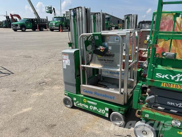 Genie GR-20 Plataformas de Mastro Vertical
