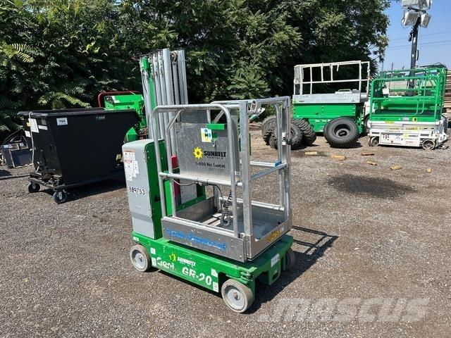 Genie GR-20 Plataformas de Mastro Vertical
