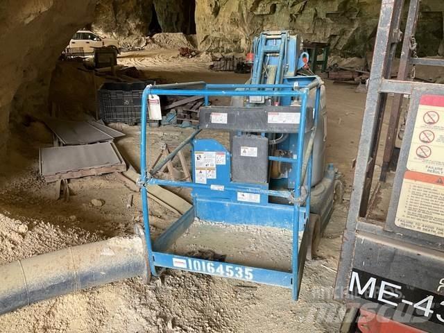 Genie GR-26J Plataformas de Mastro Vertical