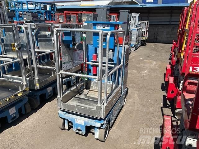 Genie GR12 Plataformas de Mastro Vertical