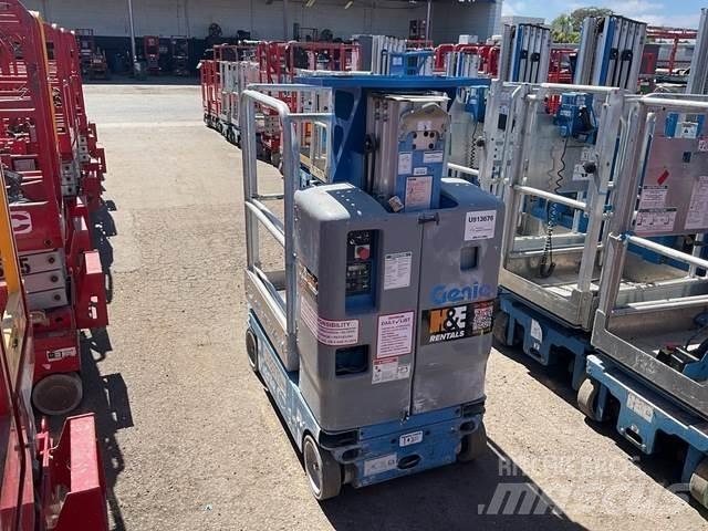 Genie GR12 Plataformas de Mastro Vertical