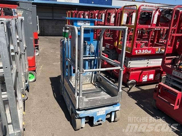 Genie GR12 Plataformas de Mastro Vertical
