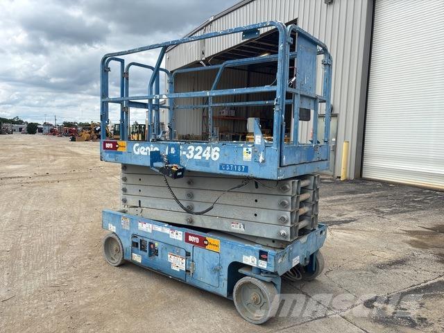 Genie GS-3246 Elevadores de tesoura