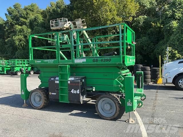 Genie GS-4390 Elevadores de tesoura
