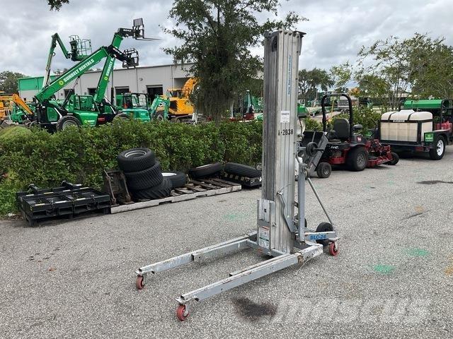 Genie SLC24 Guinchos, elevadores e elevações de materiais
