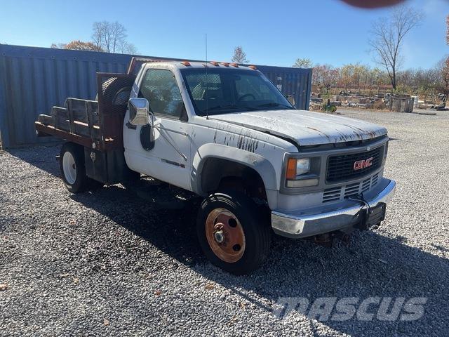 GMC 3500HD Camiões estrado/caixa aberta