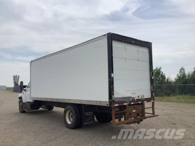 GMC 7500 Camiões de caixa fechada