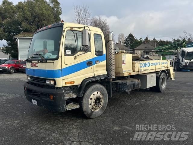 GMC T7500 Camiões bomba Betão