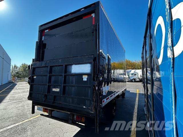 GMC W5 Camiões de caixa fechada