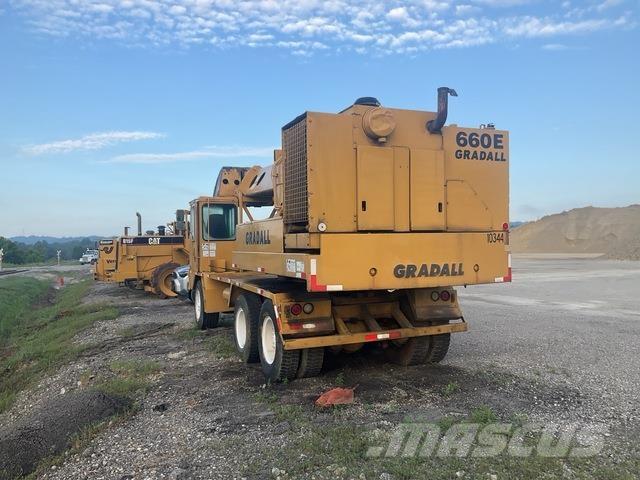 Gradall G660E Escavadoras de rodas