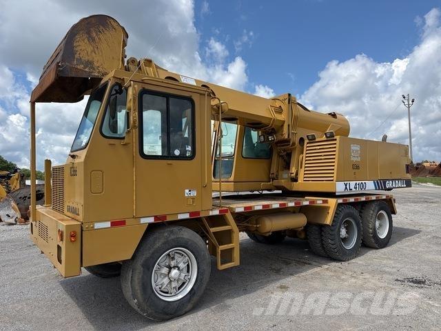 Gradall XL4100 Escavadoras de rodas