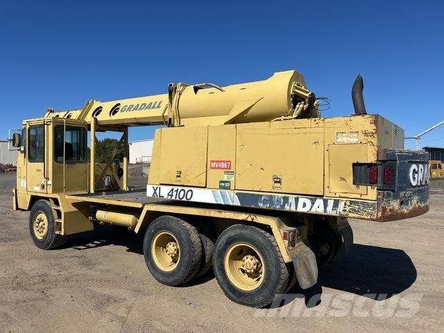 Gradall XL4100 Escavadoras de rodas