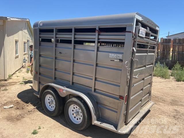  GRUPO Reboques transporte animais