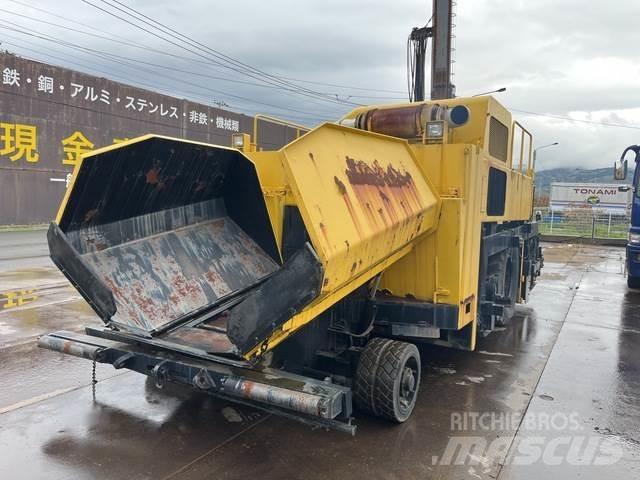 Hanta HRM-4500 Pavimentadoras de asfalto