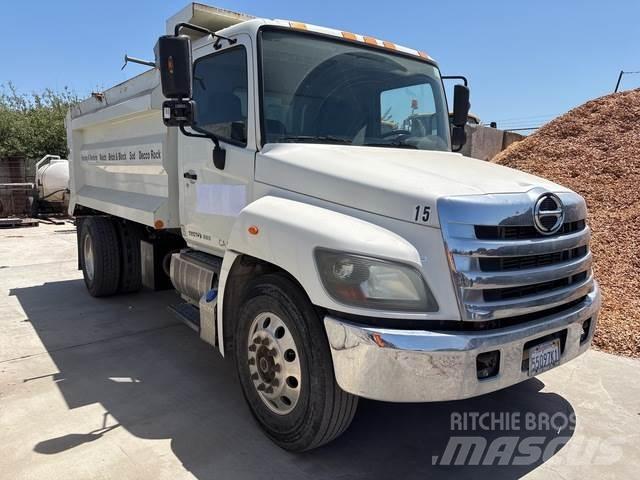 Hino  Camiões basculantes