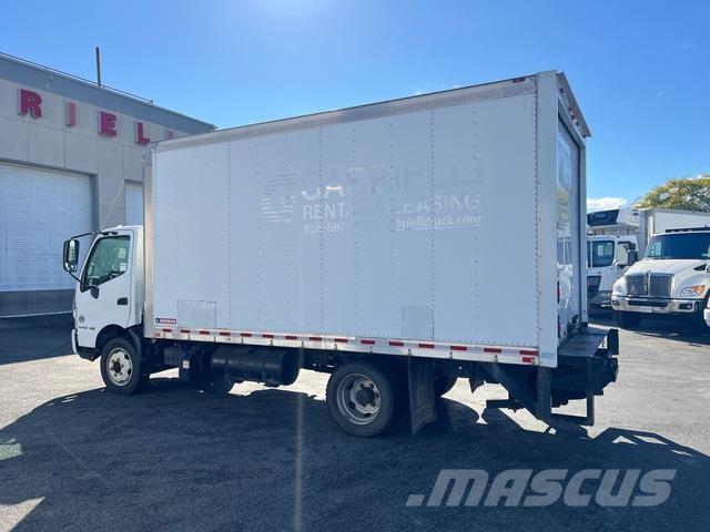 Hino 195 Camiões de caixa fechada