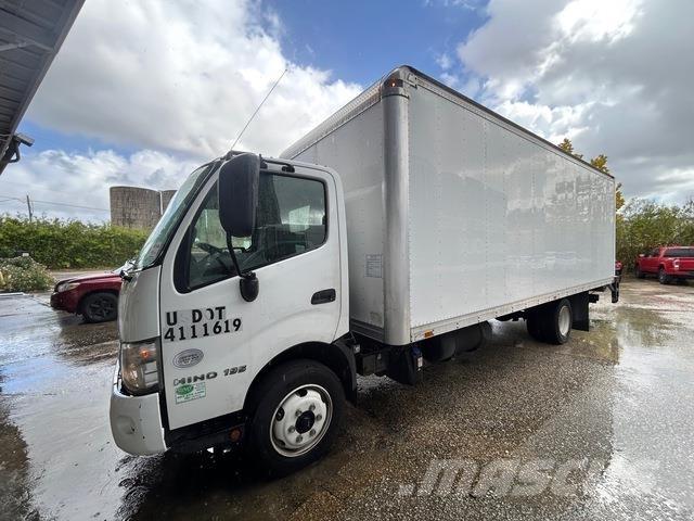 Hino 195 Camiões de caixa fechada