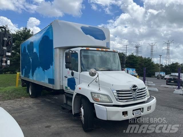 Hino 258 Camiões de caixa fechada