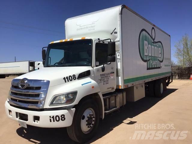 Hino 268 Camiões de caixa fechada