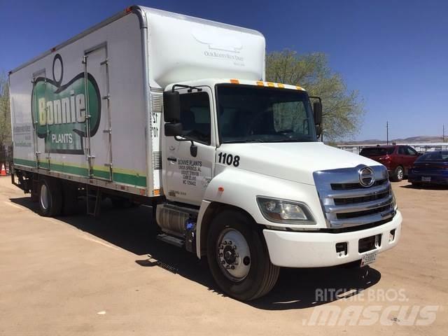 Hino 268 Camiões de caixa fechada